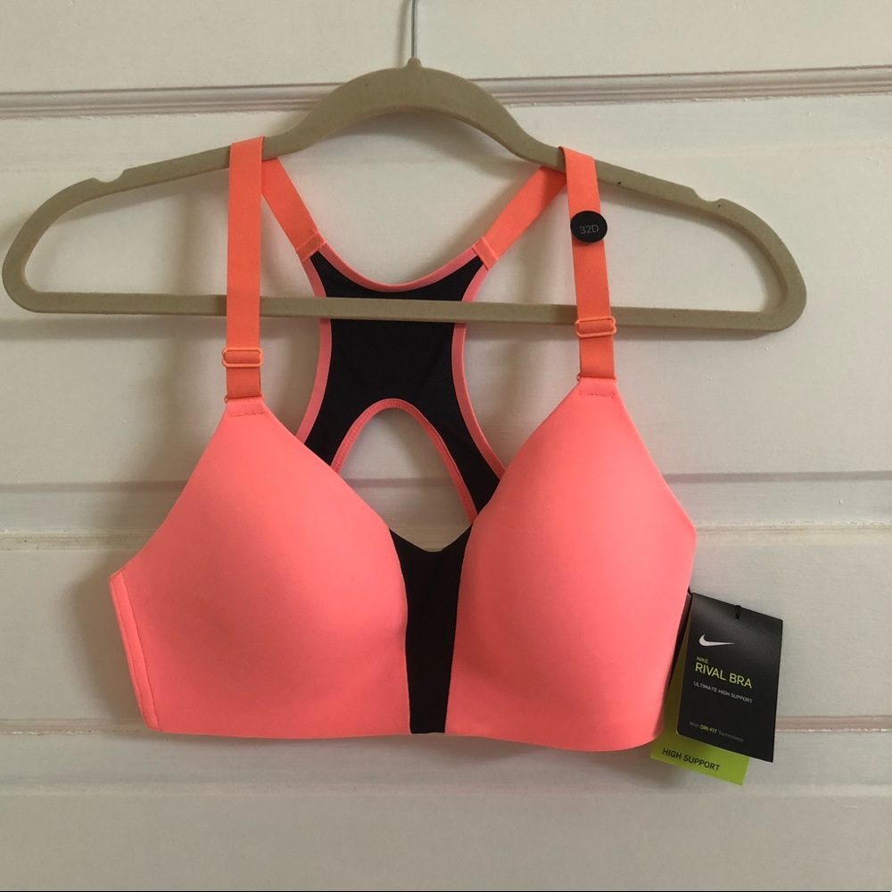 Nike Rival Sports Bra